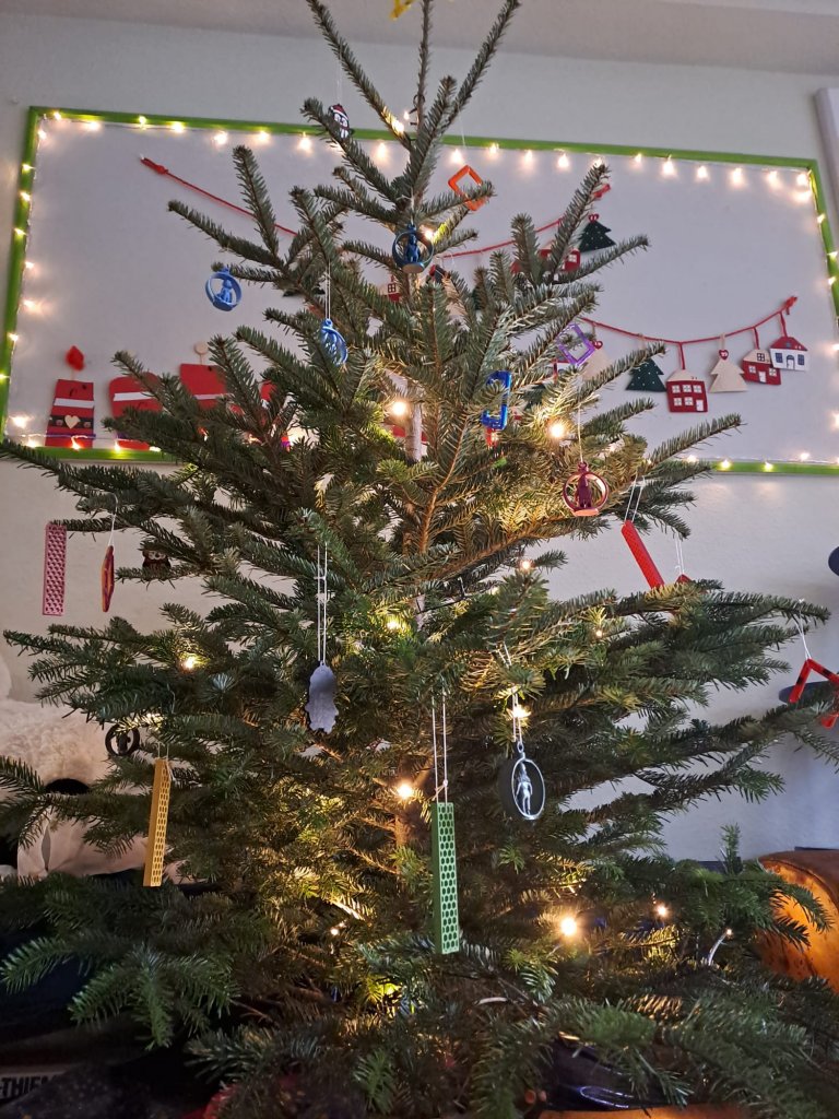 wfeier ele Kita - Preis 2024 und wir sind dabei...
Unsere Kita gehört zu den 15 (aus 500) nominierten in der Kategorie