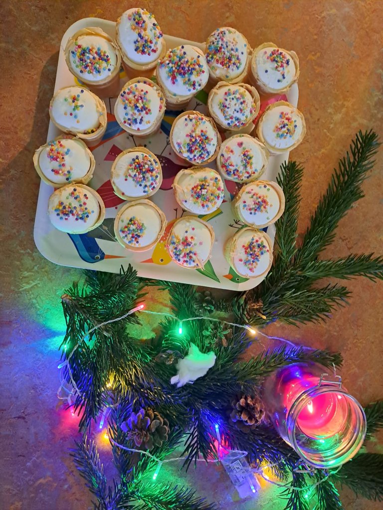 Kita - Preis 2024 und wir sind dabei...

Unsere Kita gehört zu den 15 (aus 500) nominierten in der Kategorie 