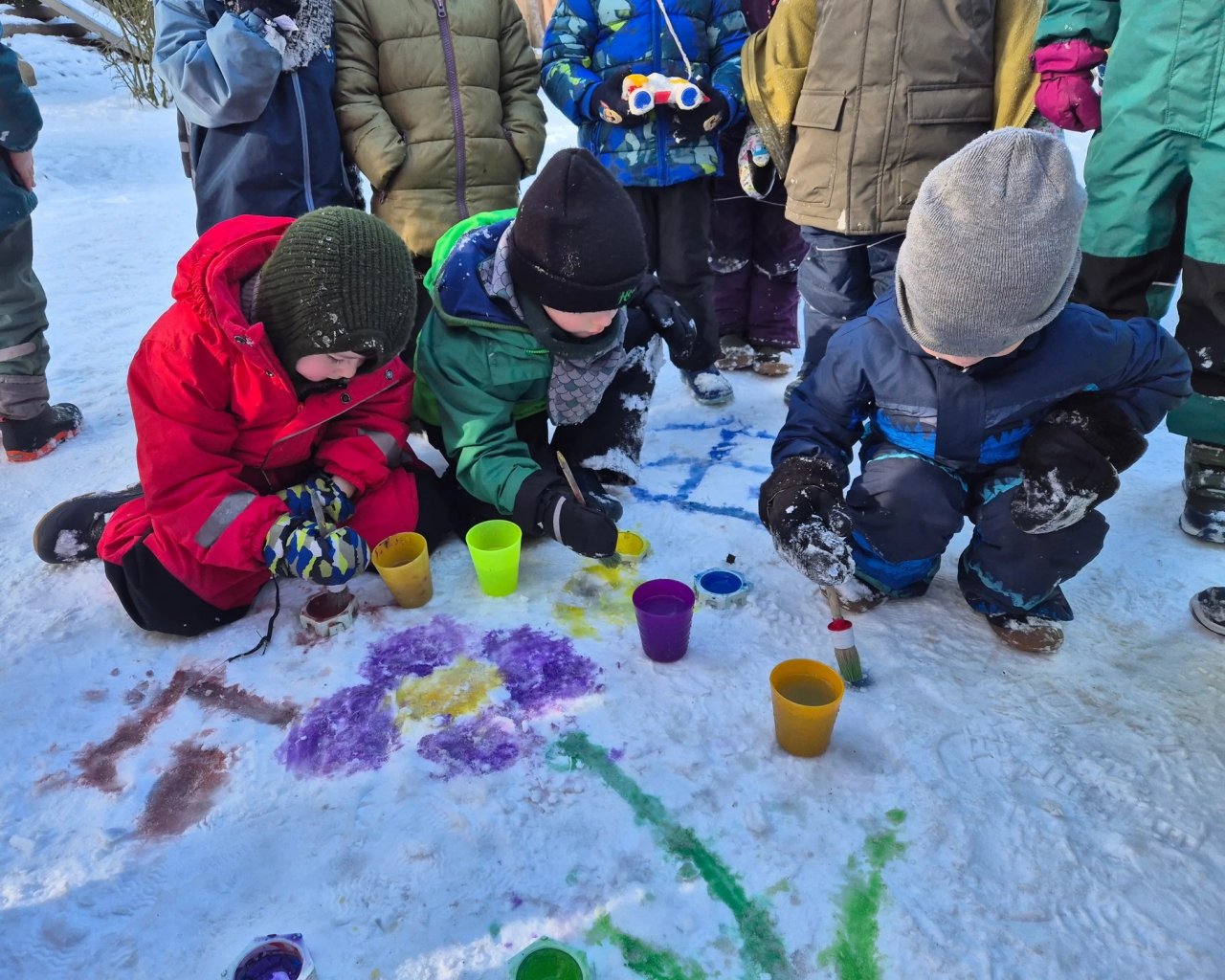 Kita - Preis 2024 und wir sind dabei...

Unsere Kita gehört zu den 15 (aus 500) nominierten in der Kategorie 
